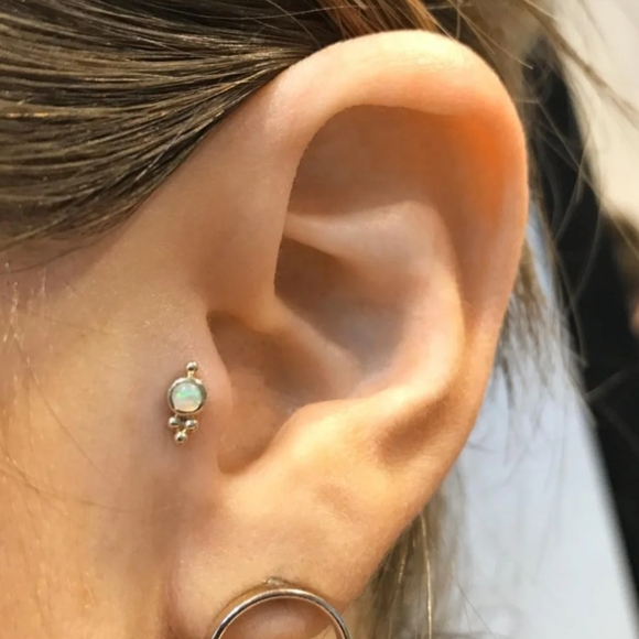 ❌SOLD ON EBAY❌Maria Tash Opal Four Ball Trinity Threaded Stud Earring Rose Gold - Picture 3 of 9